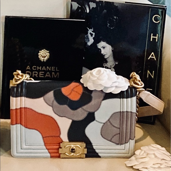 Chanel Medium Camellia Boy Bag (Complete Set) - Picture 2 of 12